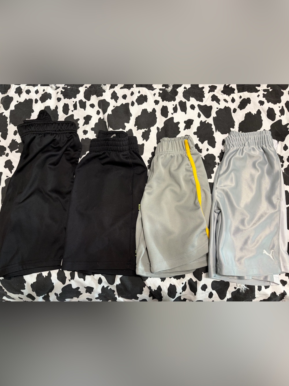 Bundle of 4 shorts. (1 size 7)